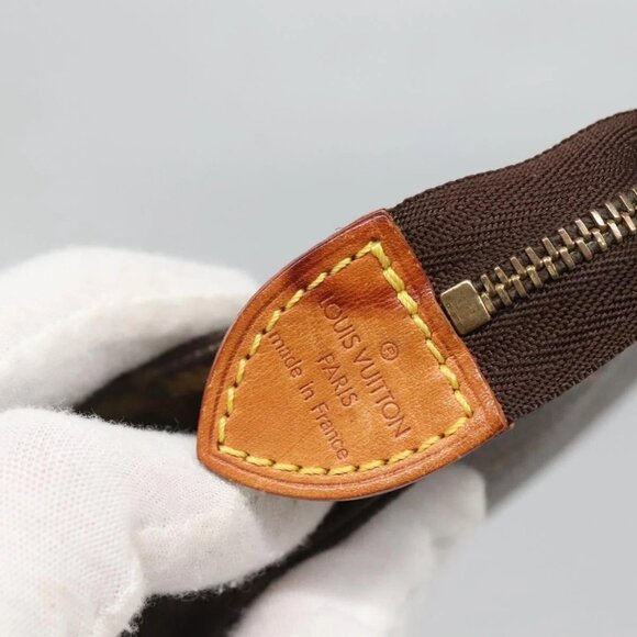 LOUIS VUITTON Monogram Poche Toilette 15 Pouch M47546 LV Auth 139378 - Picture 9 of 16